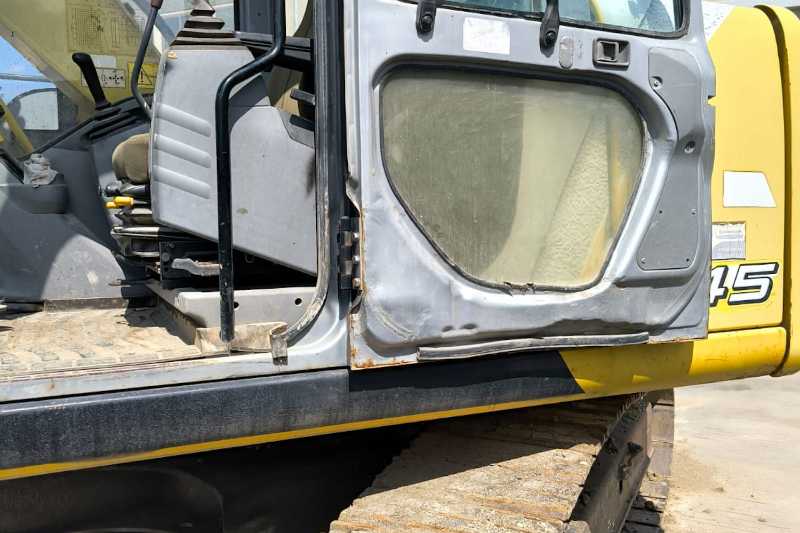 OmecoHub - Immagine NEW HOLLAND E145